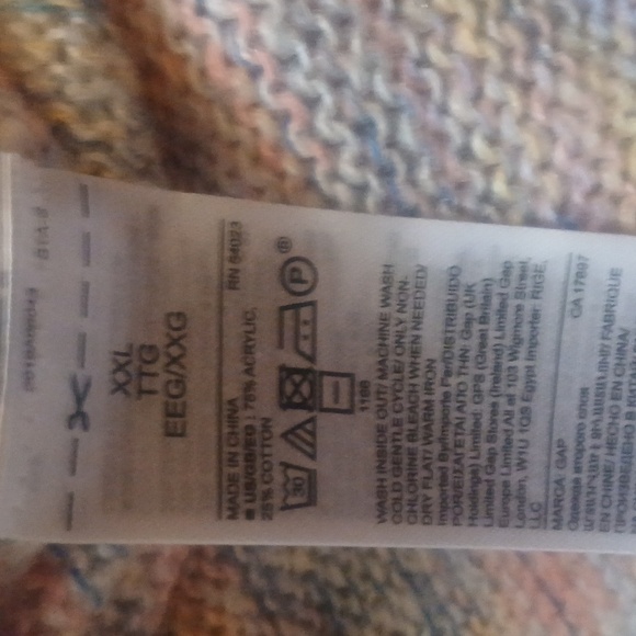 GAP Multicolor Crew Neck Sweater - Picture 5 of 5